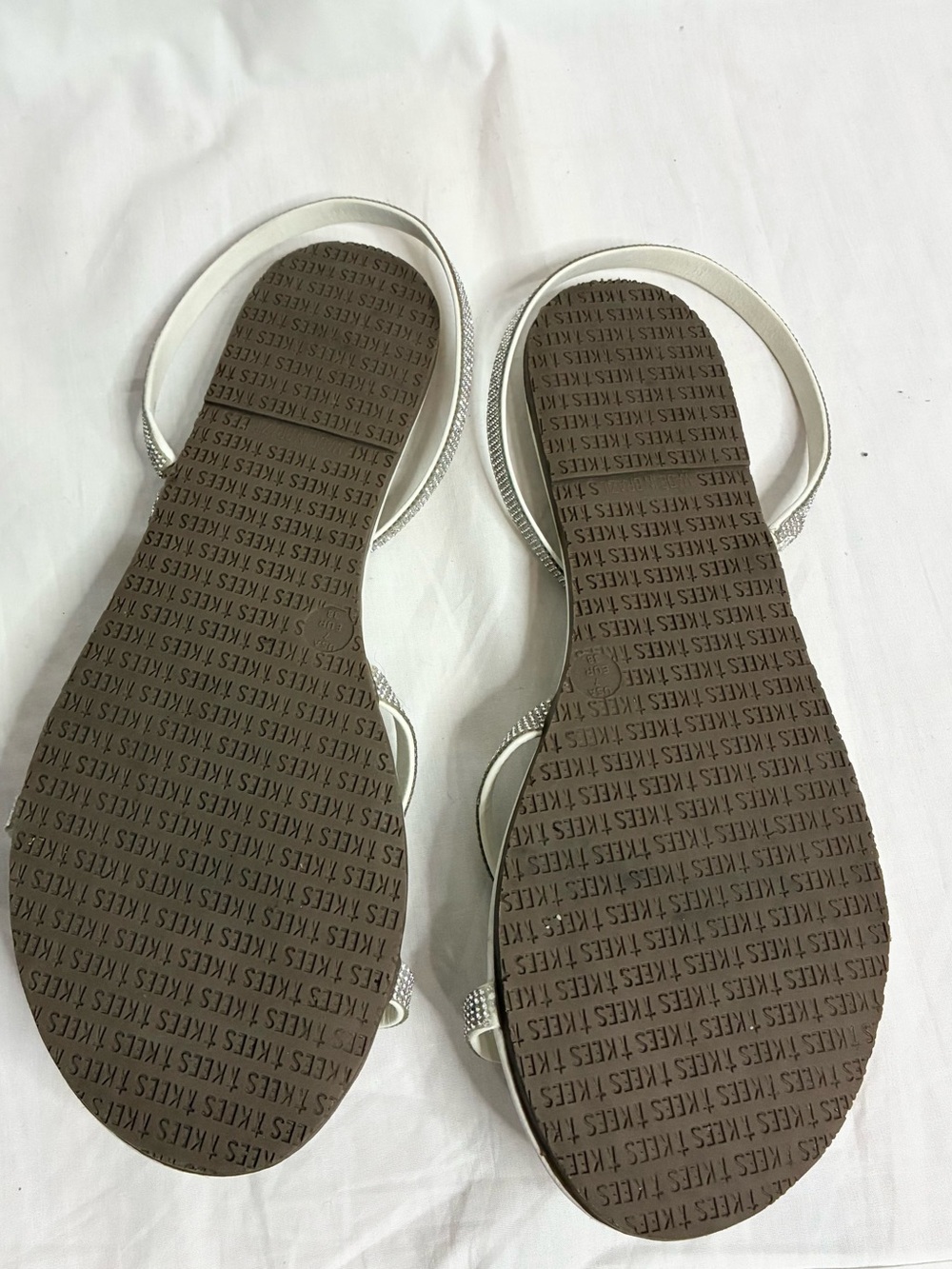 Tkees Infinity Mia Napa Leather - Picture 9 of 10